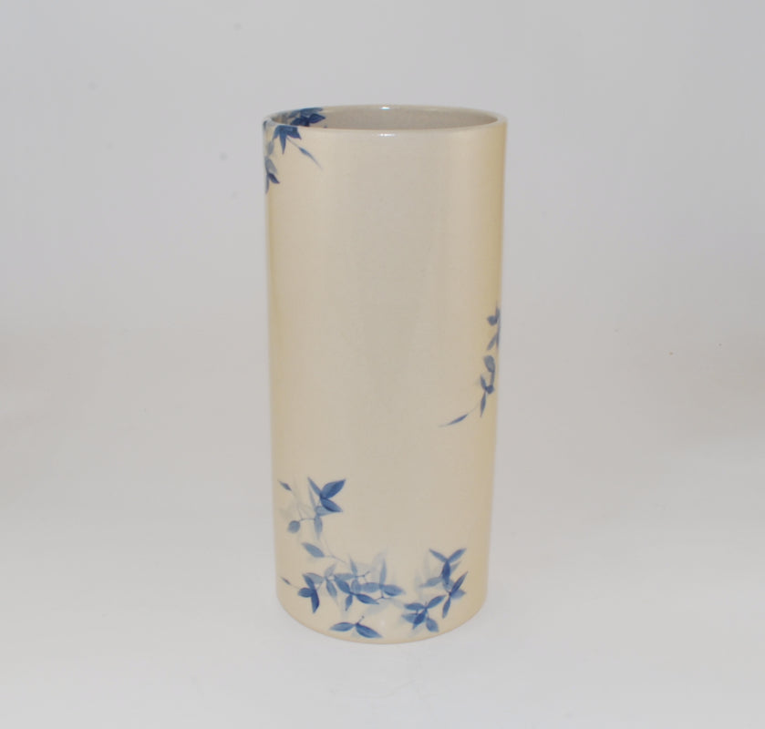 Vase in verschiedenen Bemalungen - Myrte
