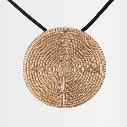 Halsanhänger aus Bronze "Labyrinth"