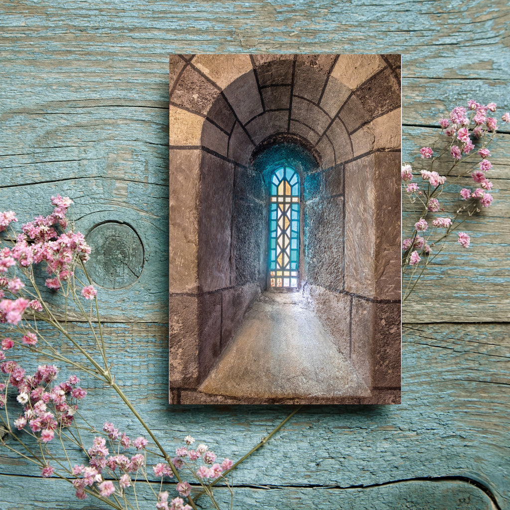 Kunst-Postkarte - Kirchenfenster in der Abtei Maria Laach